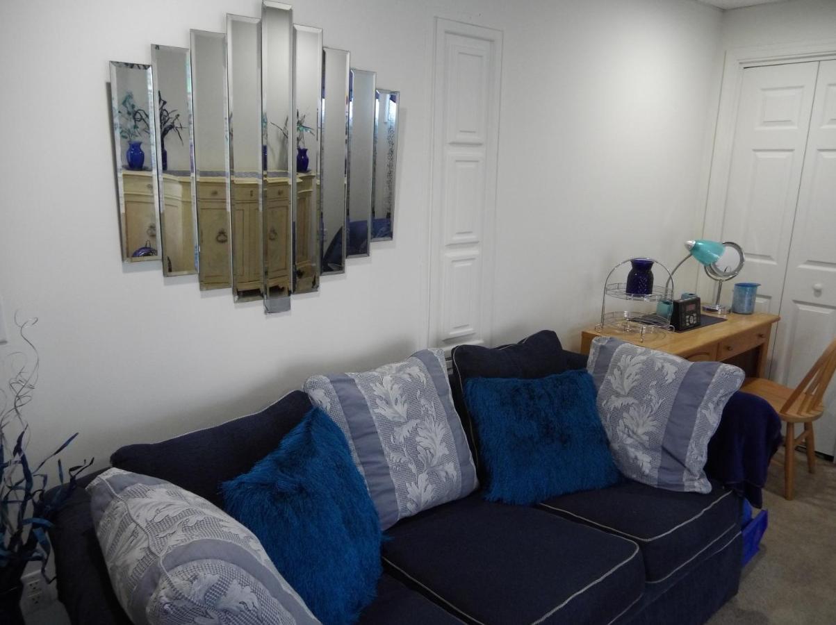 The Blue Room Luxury Suite Довер Экстерьер фото